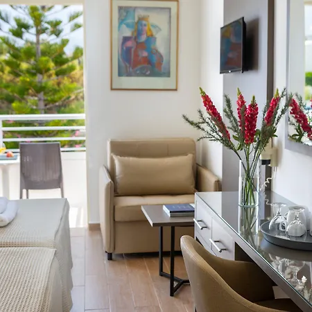 Hotel Queen's Bay Kissonerga