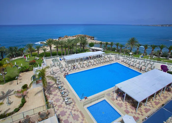 Queen's Bay Ξενοδοχείο 3*