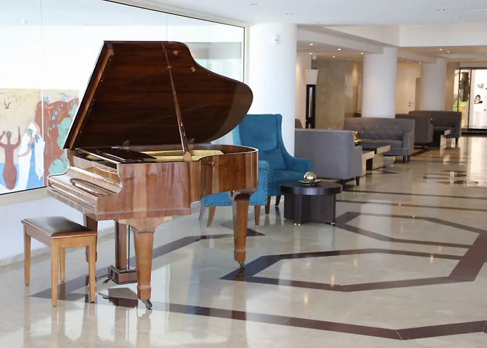 Ξενοδοχείο Queen's Bay Κισσόνεργα