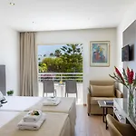 Hotel Queen's Bay 3*