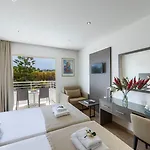 Queen's Bay Kissonerga