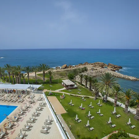 Queen's Bay 3* Kissonerga