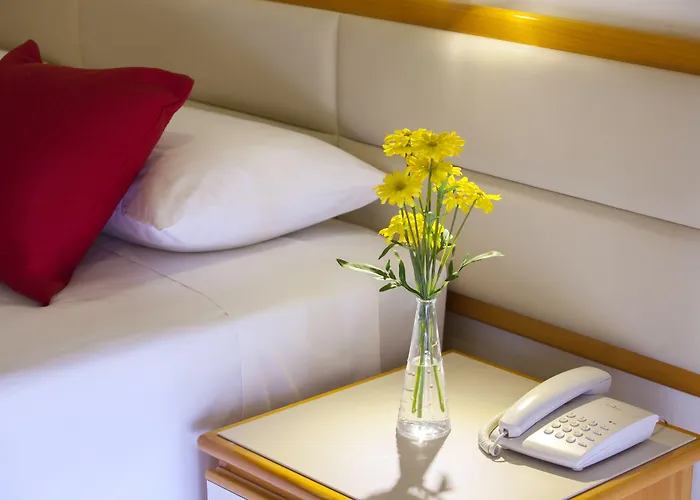 Szálloda Queen's Bay 3*