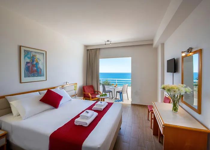 Queen's Bay Kissonerga