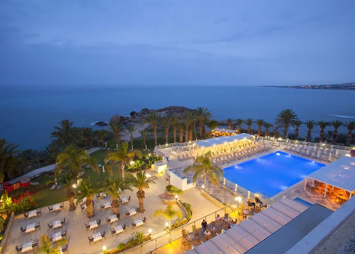 Queen's Bay Hotel Kissonerga