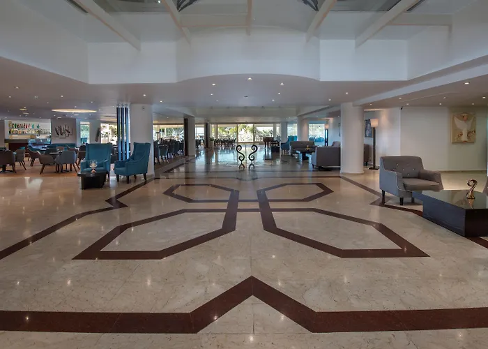 Hotel Queen's Bay Kissonerga